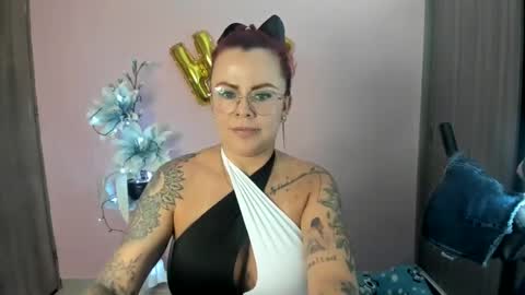 kAROL MILF   online show from January 11, 12:44 am