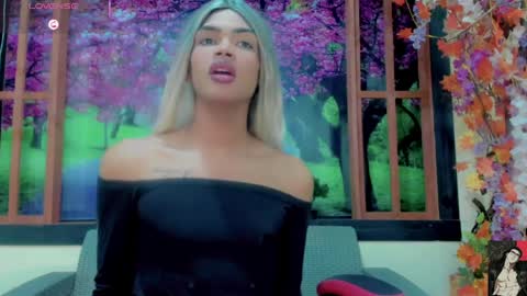 karol Vanessa   online show from April 6, 11:22 am