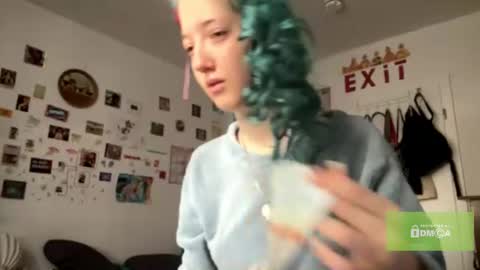 Karoline here online show from July 24, 8:44 am