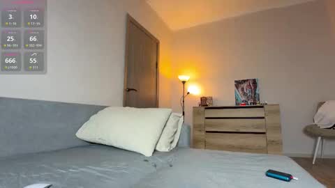 Kate online show from December 18, 8:42 am