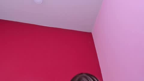 Kate  online show from April 19, 6:10 pm