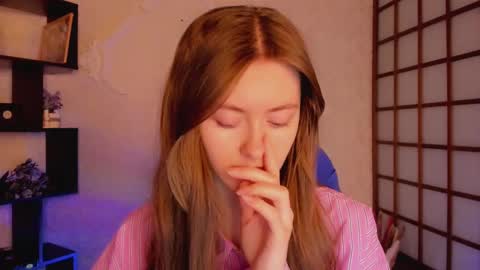 Kate online show from March 3, 2:36 am