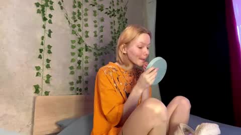 kate_mikki online show from December 18, 3:02 am