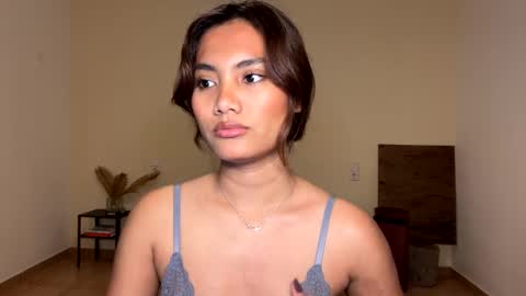 Kate Dami online show from March 8, 3:56 pm