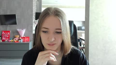 katekayer online show from May 7, 12:01 pm