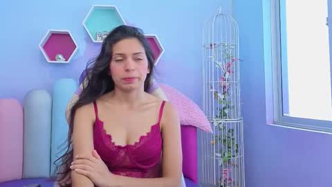 Kate Skinny  online show from December 1, 12:25 pm