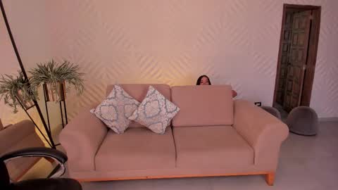 Snapshot of katesunder chatting on October 15, 2:18 pm K A T E  online show from October 15, 2:18 pm