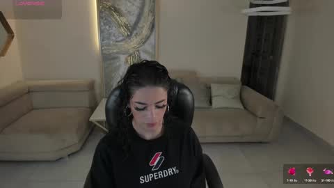 Snapshot of katesunder chatting on February 18, 9:54 am K A T E  online show from February 18, 9:54 am