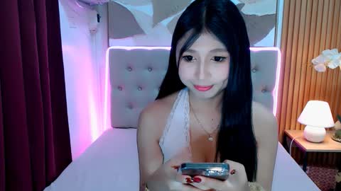 KATE online show from March 28, 5:03 pm