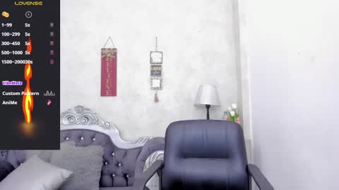 Snapshot of katherin_cruzz chatting on September 28, 1:42 pm katherin online show from September 28, 1:42 pm