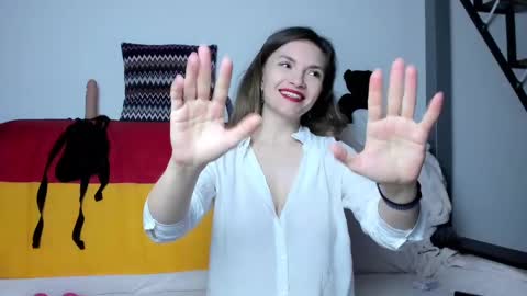 Katherine online show from March 7, 6:43 pm