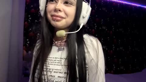 Luna online show from February 15, 3:22 pm