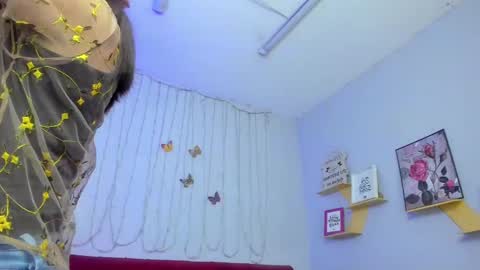 Paola online show from February 14, 1:51 pm