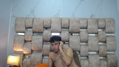 Kaht y Aiden online show from April 15, 7:58 pm