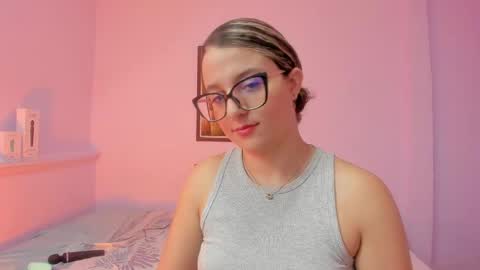 Snapshot of katia_foxx chatting on March 10, 12:17 pm Khaterine online show from March 10, 12:17 pm