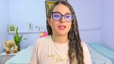 Snapshot of katia_foxx chatting on September 21, 12:53 pm Khaterine online show from September 21, 12:53 pm