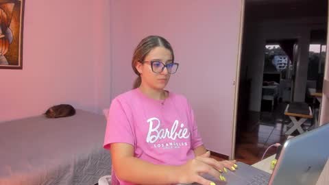Snapshot of katia_foxx chatting on February 26, 11:19 pm Khaterine online show from February 26, 11:19 pm
