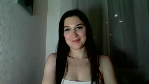 katie_foxi online show from May 4, 9:21 pm