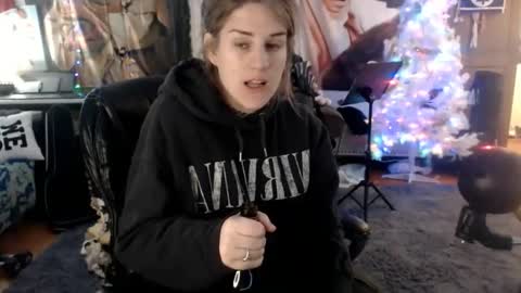 Katie online show from January 8, 7:24 am