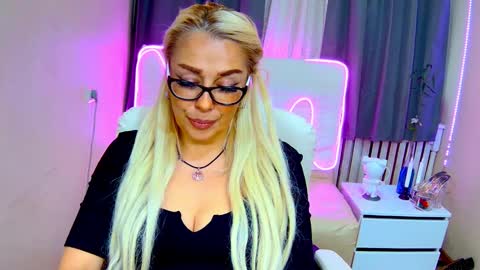 katrinacharm online show from September 11, 7:20 am