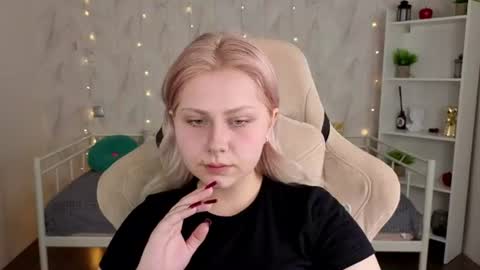 Yuki online show from June 24, 5:36 am