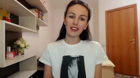 Snapshot of kattysapphire chatting on December 7, 2:52 pm KattySapphire online show from December 7, 2:52 pm