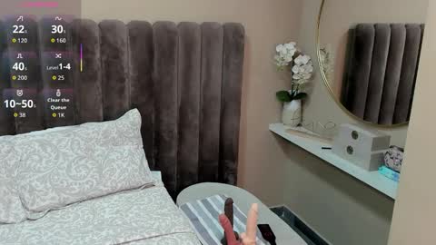 katuff online show from October 27, 3:06 am