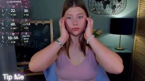 katymeaw online show from February 3, 1:35 am