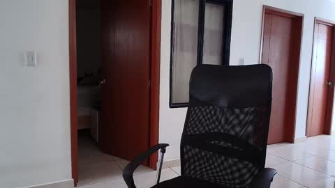 Kauri Lop online show from December 30, 5:12 pm