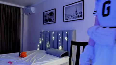 kawai_mai online show from March 22, 1:59 pm