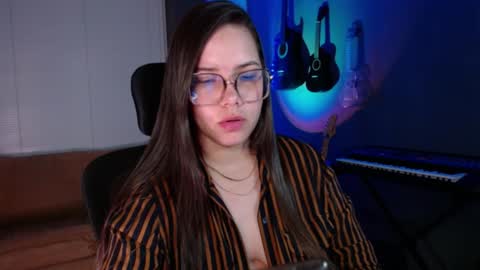 Kay online show from January 21, 5:27 am