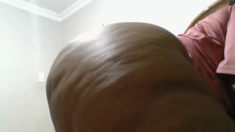 kay_yarms online show from June 29, 4:20 am