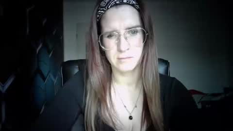 KayaLips online show from October 1, 4:06 pm