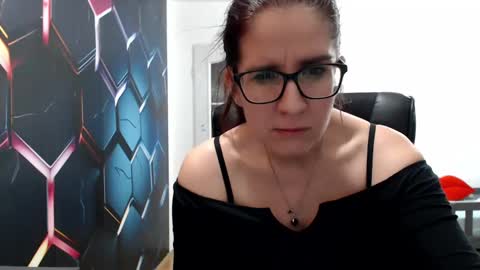 KayaLips online show from January 17, 11:40 pm