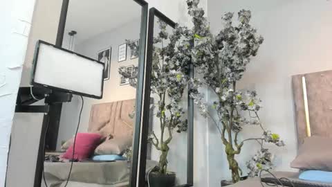 kaylachannell online show from November 30, 9:27 am