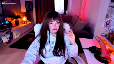 kaylee online show from February 24, 3:48 pm