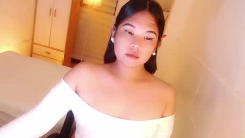 Y O U R        F U T U R E       K A Y L E E  online show from September 15, 12:01 am