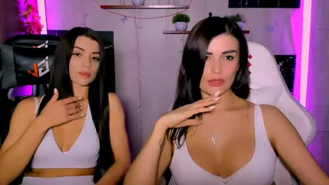 kayworl online show from May 14, 2:48 pm