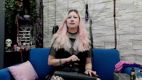 Miss Kazia online show from March 10, 2:05 pm