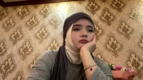 Kate online show from April 8, 6:05 am