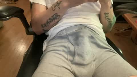 Keesey23 online show from June 26, 3:34 am