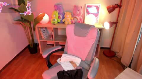 Kehlannis online show from March 24, 8:15 pm