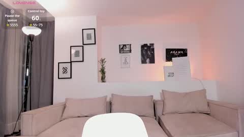 Keisha online show from October 22, 8:17 am