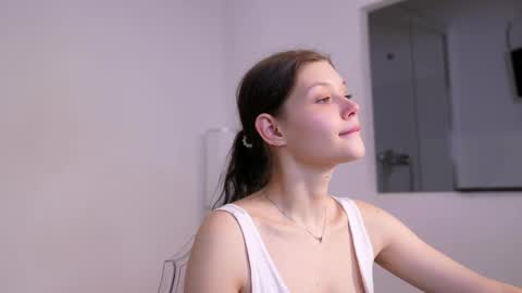  KELLY  online show from January 9, 5:33 pm