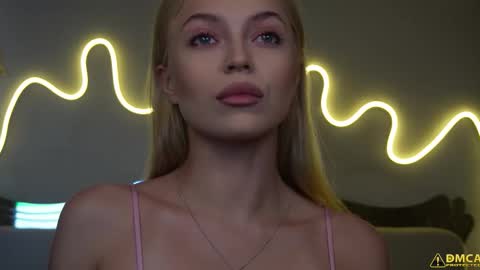 Kelly online show from October 14, 5:32 am