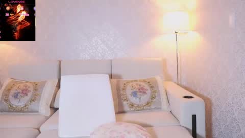 vanessa online show from April 15, 3:32 am