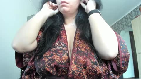 Snapshot of kellymorgan_ chatting on January 27, 9:02 am Monday - Friday  08 am - 3 pm GMT 3 online show from January 27, 9:02 am