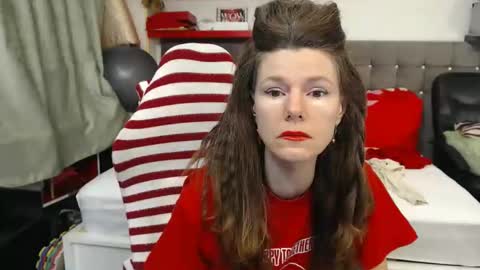 kelly online show from February 15, 8:02 am