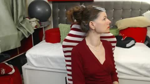 kelly online show from March 31, 1:06 am