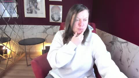 Kelly online show from April 2, 5:26 am